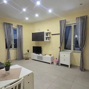 Apartament Casetta Delia 